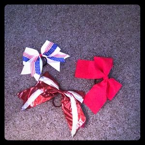 Cheer bows